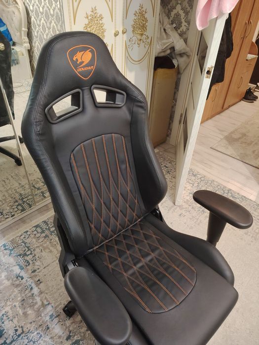 Продаю компьютерный стул