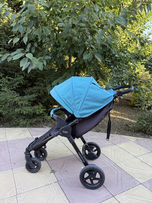 Продам коляску Britax