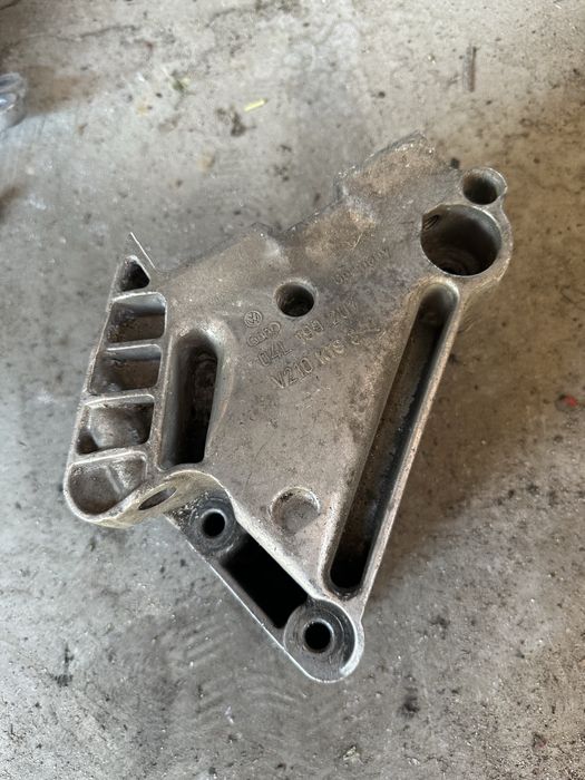 Suport motor / cutie tampon stanga / dreapta Audi A4 A5 b9