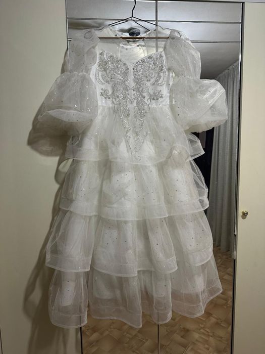 Продам очень красивая платье