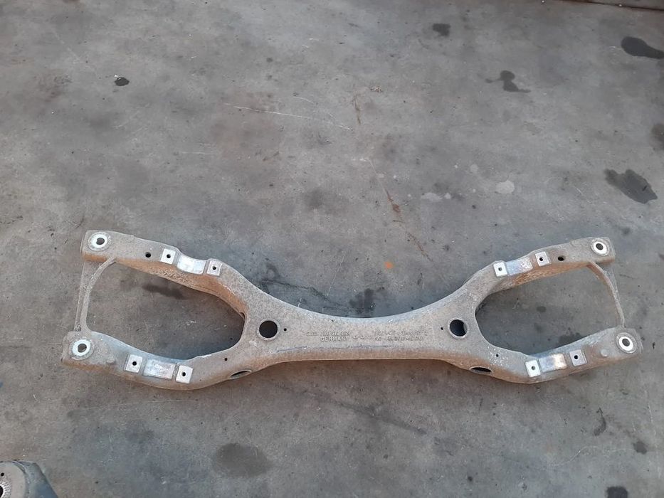 jug suport punte spate  3.0tdi cas  audi q7 4l  7l8512369