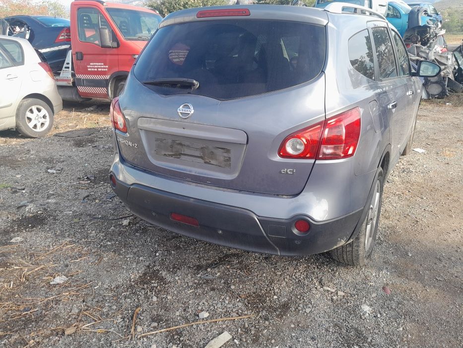 Продавам нисан кашкай на части