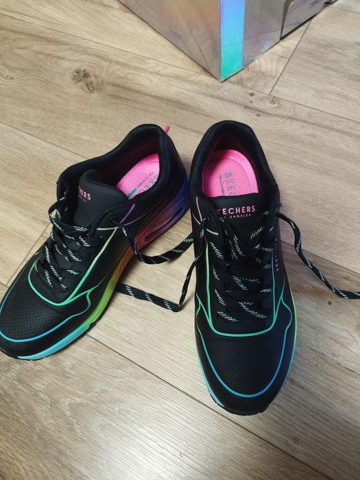 Skechers маратонки 40