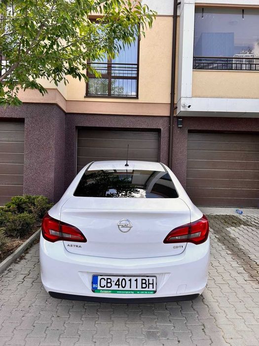 Opel Astra 1.6 CDTI Гаранция + сервизна книжка