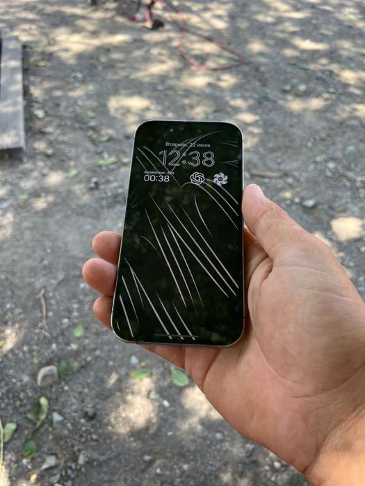 Продается iPhone 14 Про и 13-й
