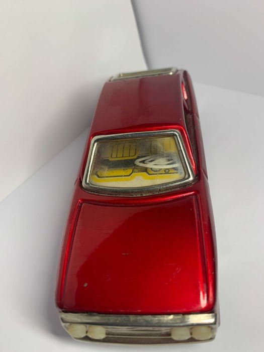 Masina Hatchback frictiune MF 234 China vintage jucarie joc comunism