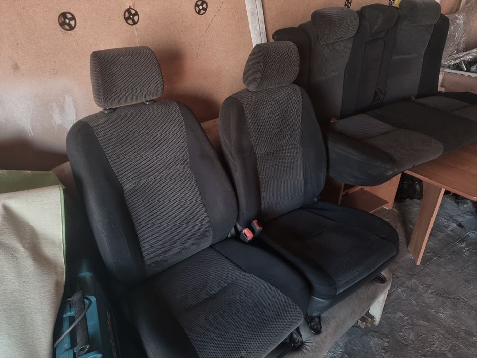 Сиденья камри 30 чёрный велюр