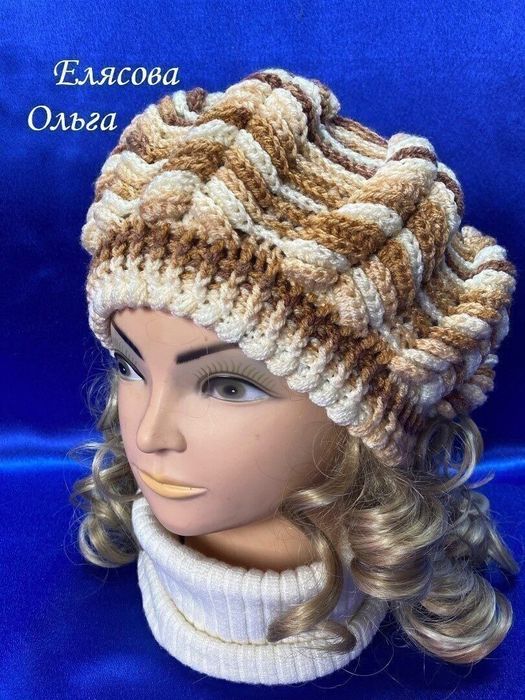 Продам манишки шапкаи зрослые