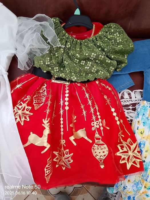 Vand Rochii ca noi pentru fetite de 5,6 ani