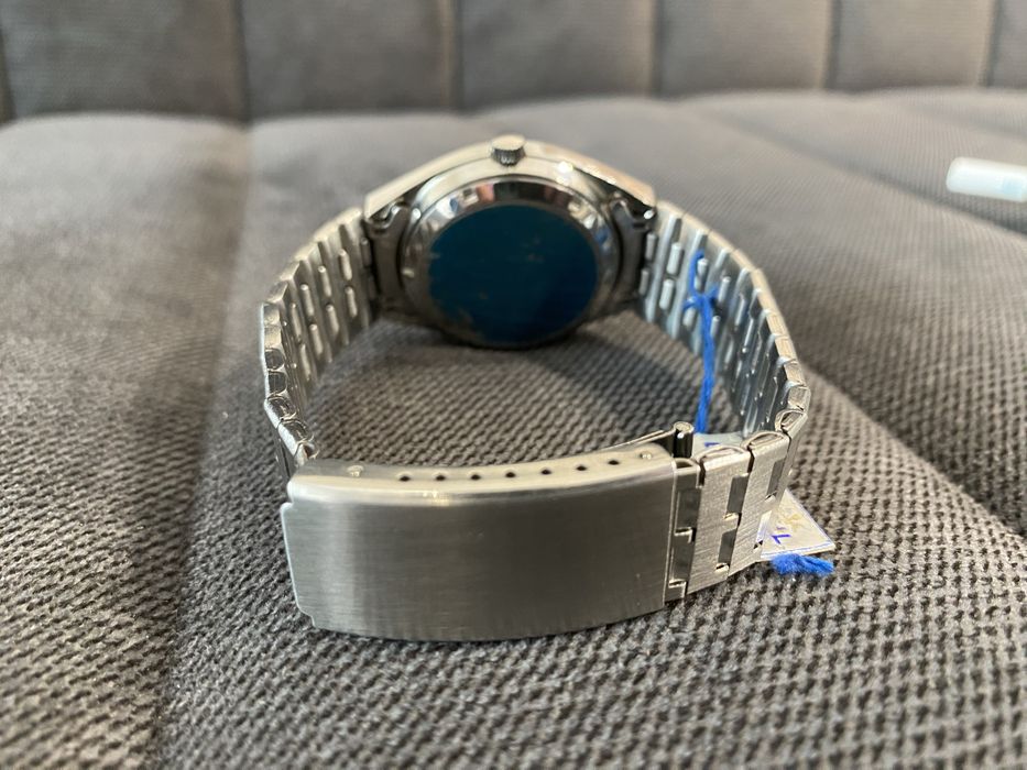 Швейцарски часовник Ankra , Quartz