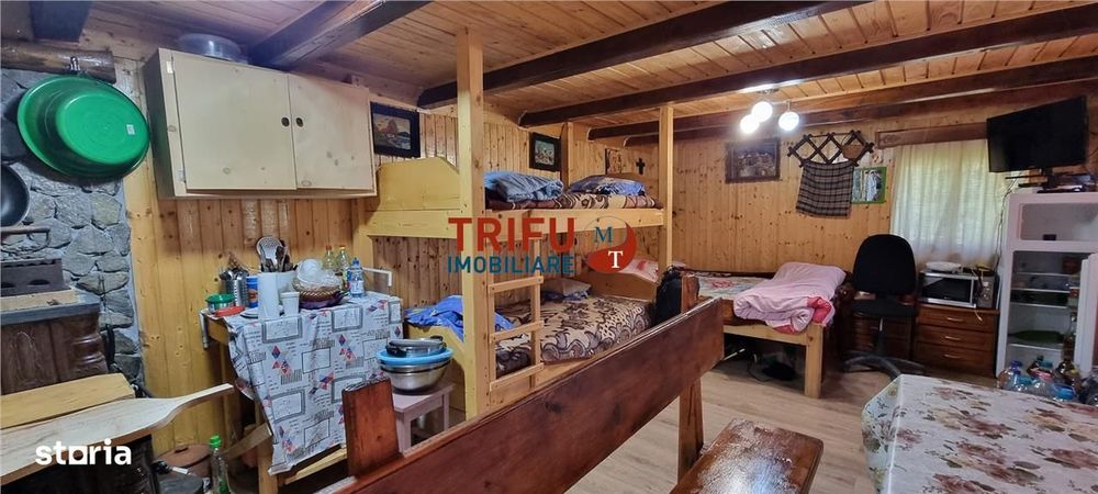 Cabana de vanzare zona Sard cu teren intravilan de 1950 mp