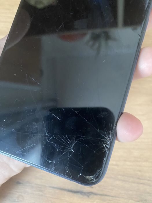 Продам телефон vivo y35 на 64 гб