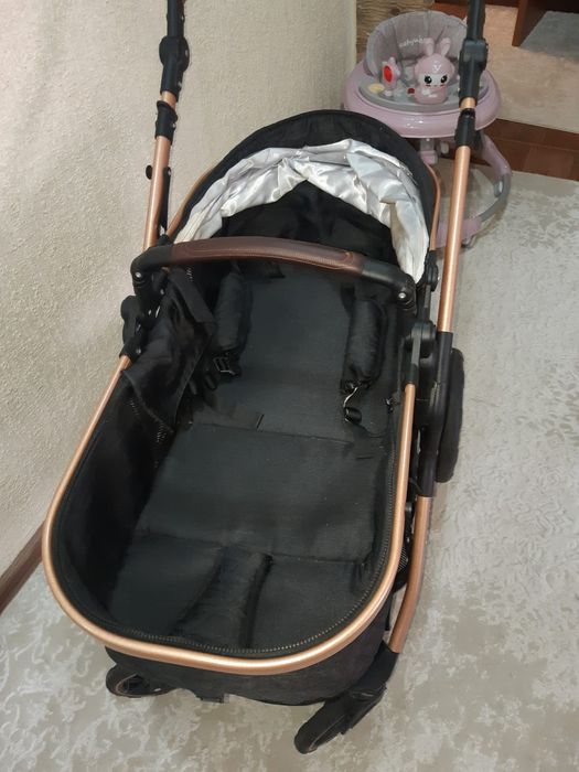 Продам  дешево коляску, покупали за 75тыс