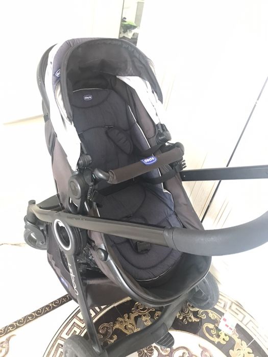 Срочно продам коляску Chicco Urban 2 in 1