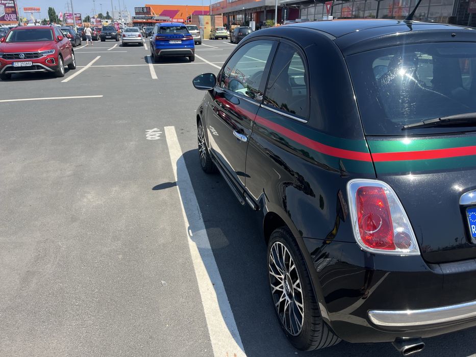 Fiat 500 Gucci edite limitata
