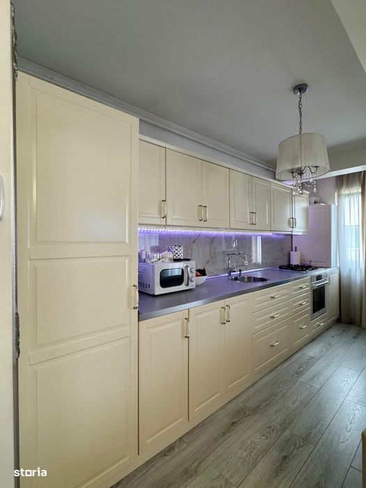 Apartament disponibil imediat, 2 camere,parcare,zona Terra — fotografia 3
