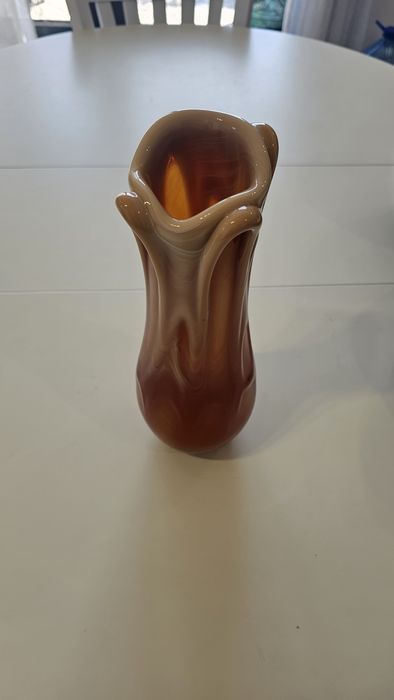 Винтидж стъклена арт ваза