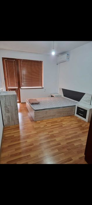 Дава се под наем Тристаен апартамент в Разград, Център - 95 кв.м за 348.84 € - Снимка #6