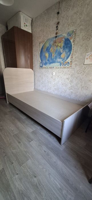 Продам  кровать б/у 100×200
