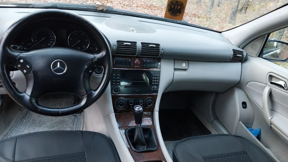 Мерцедес Ц220 2.2