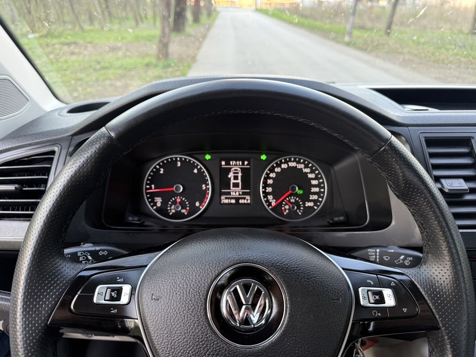 Volkswagen Transporter T6 T5 Doka 3 locuri DSG Automat Lada Navi Clima