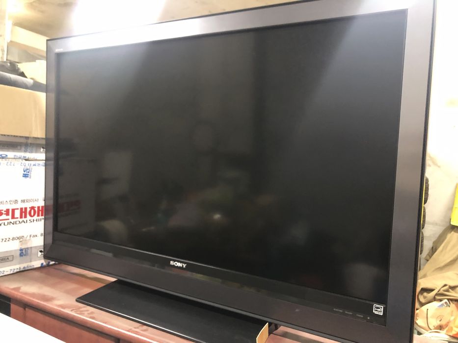 Продаю телевизор SONY