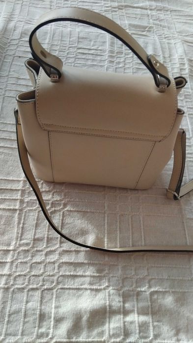 Стилна дамска чанта