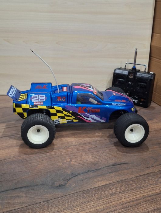 RC кола KYOSHO 1:10