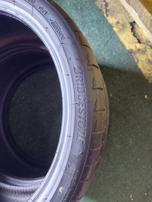 255 35 19 Bridgestone DOT 2020 (2021) vara