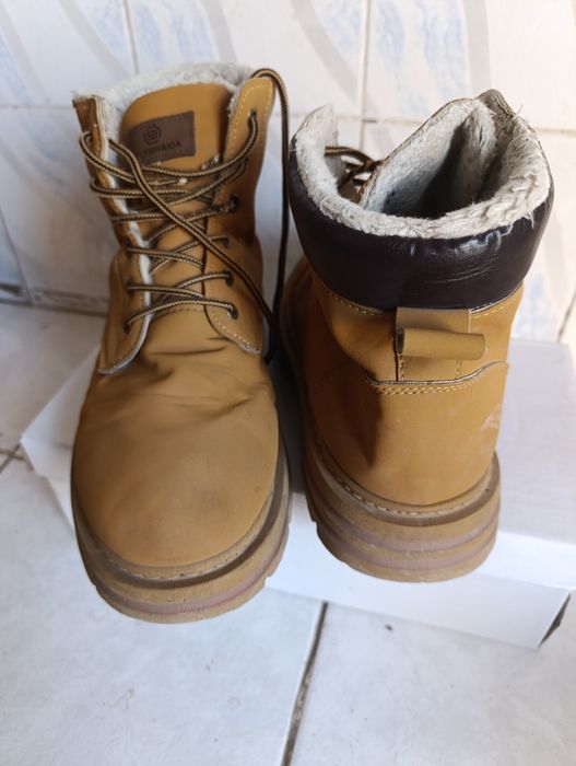 Недорого срочно продам мужскую обувь