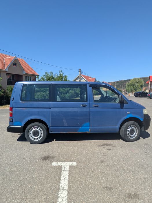 Masina Volkswagen T5