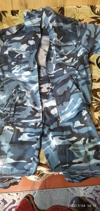 Костюм на мальчика 10-11 лет.