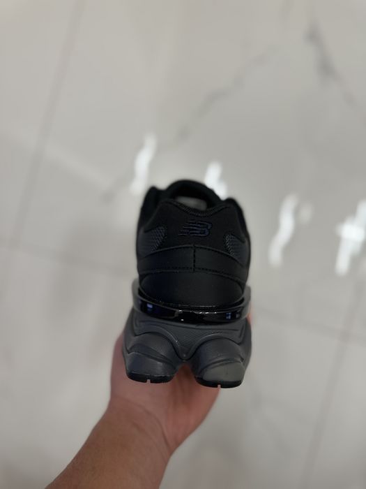 New Balance 9060 “Triple Black(Leather)”