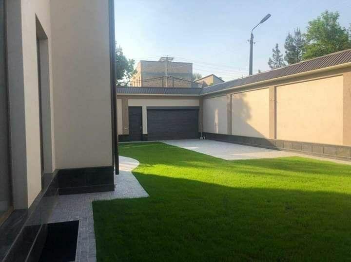 Hi-Tech house for rent in centre / Rakatboshi