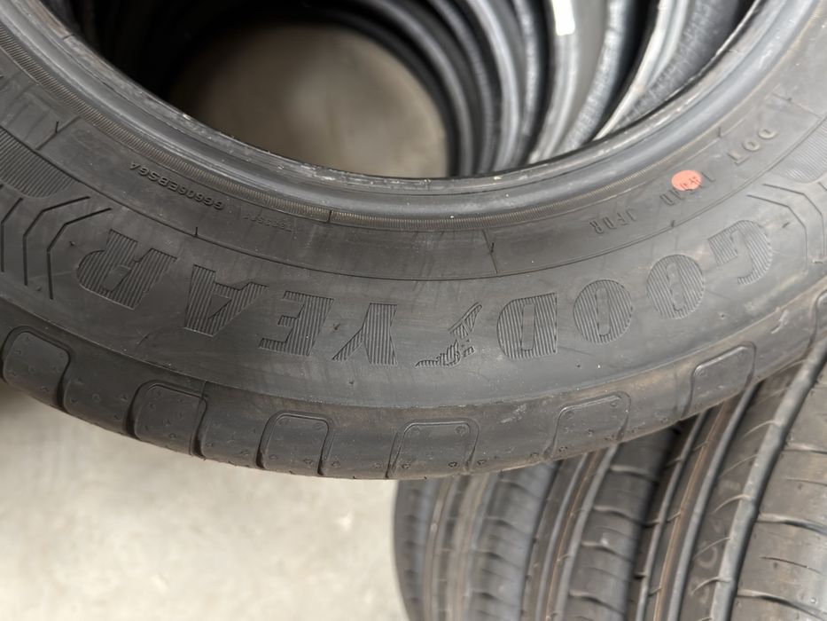 Vand 4 anvelope 185/65/15 goodyear de vară noi