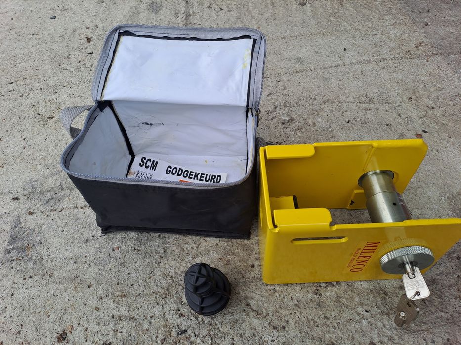 Заключващ  механизъм за ремаркета