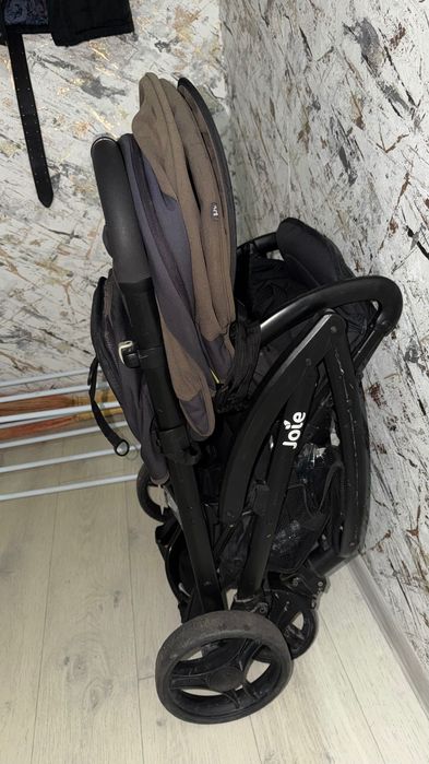 Коляска для двойни