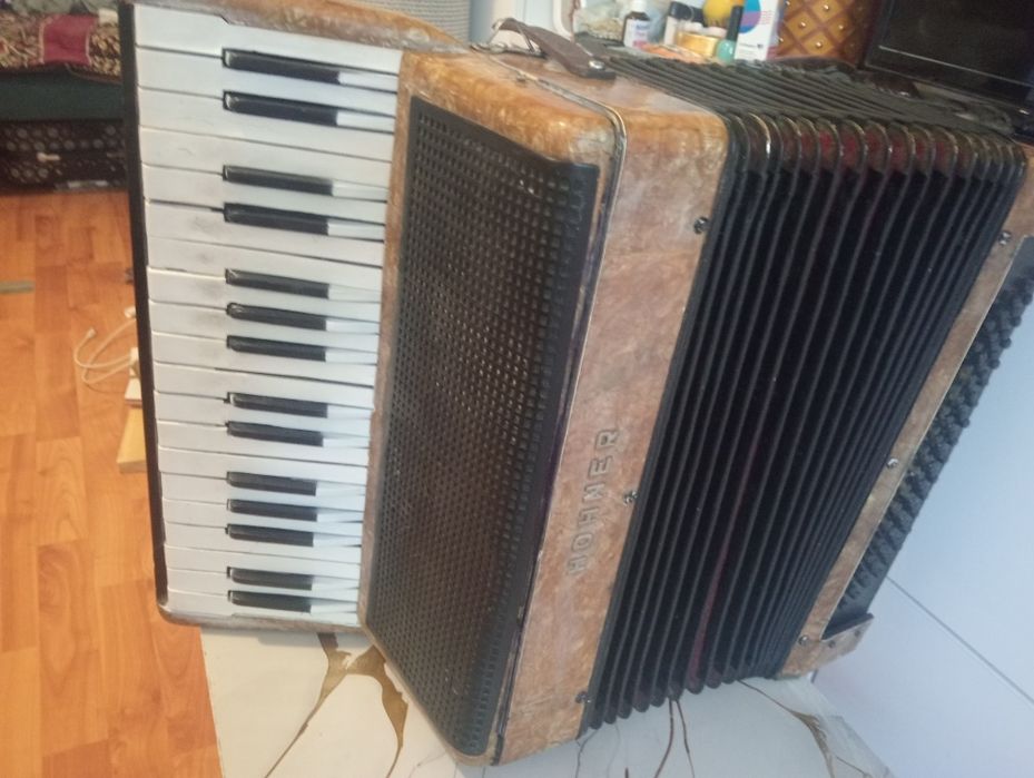 Acordeon Hohner 80 bași