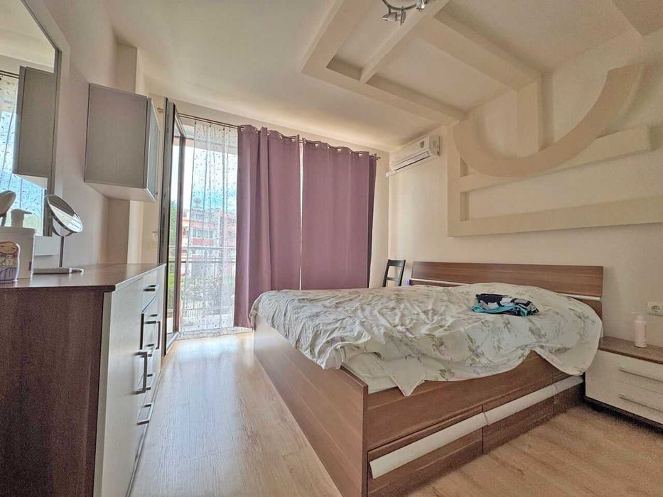 Просторен тристаен апартамент в централната част, к-с “Vip Image“
