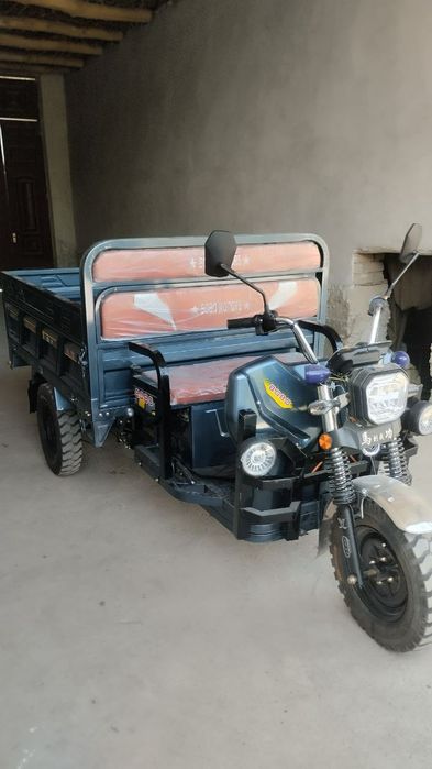 Muravey(skuter) yangi