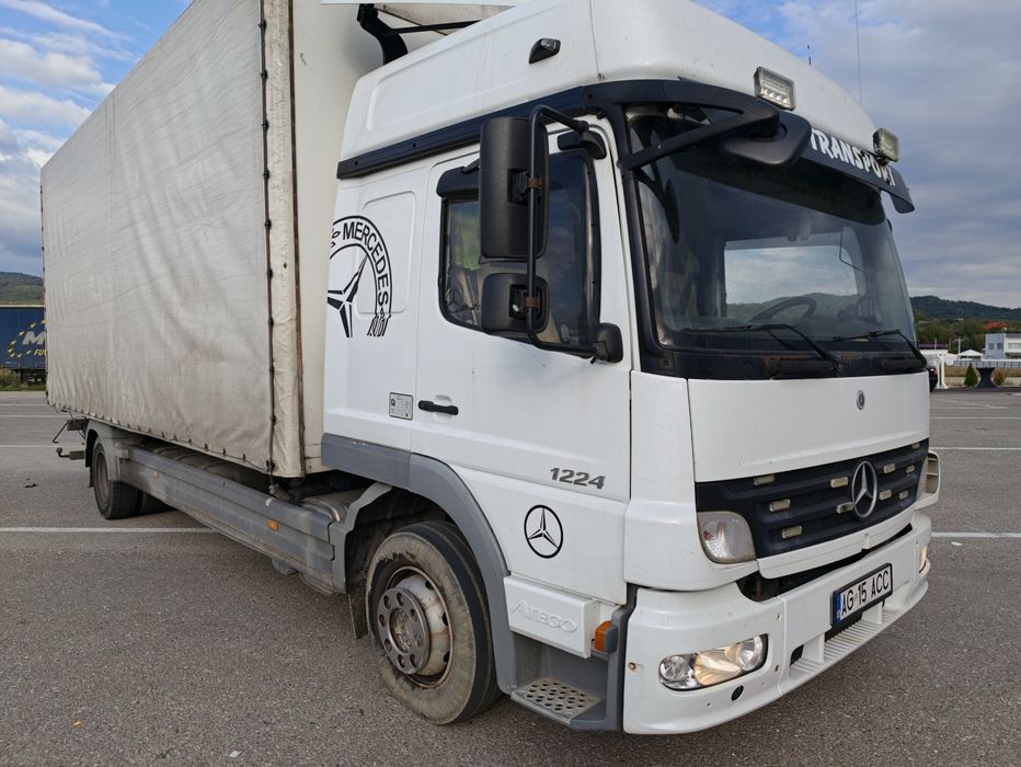 Vând sau schimb Mercedes Atego 1224 de 12 tone an 2010