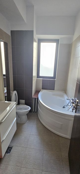 Apartament 3 camere | 80 mp | 2 băi | parcare inclusă | 9 Mai