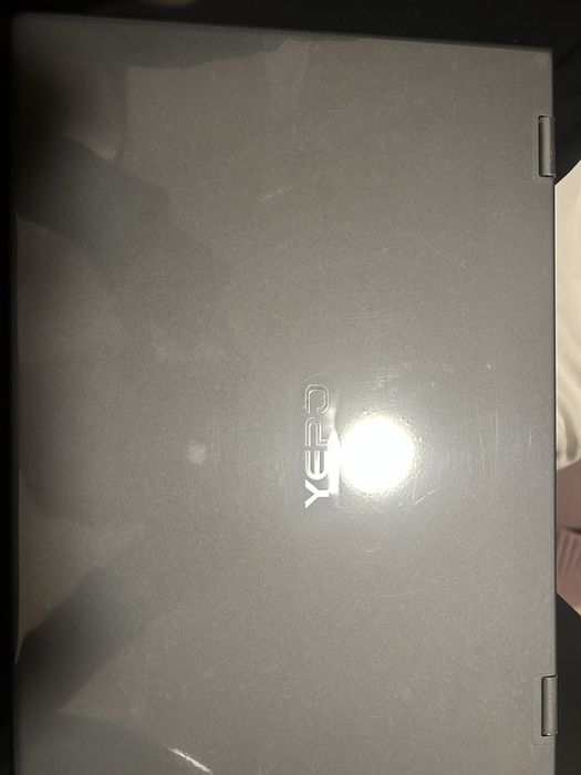 Продам ноутбук yepo