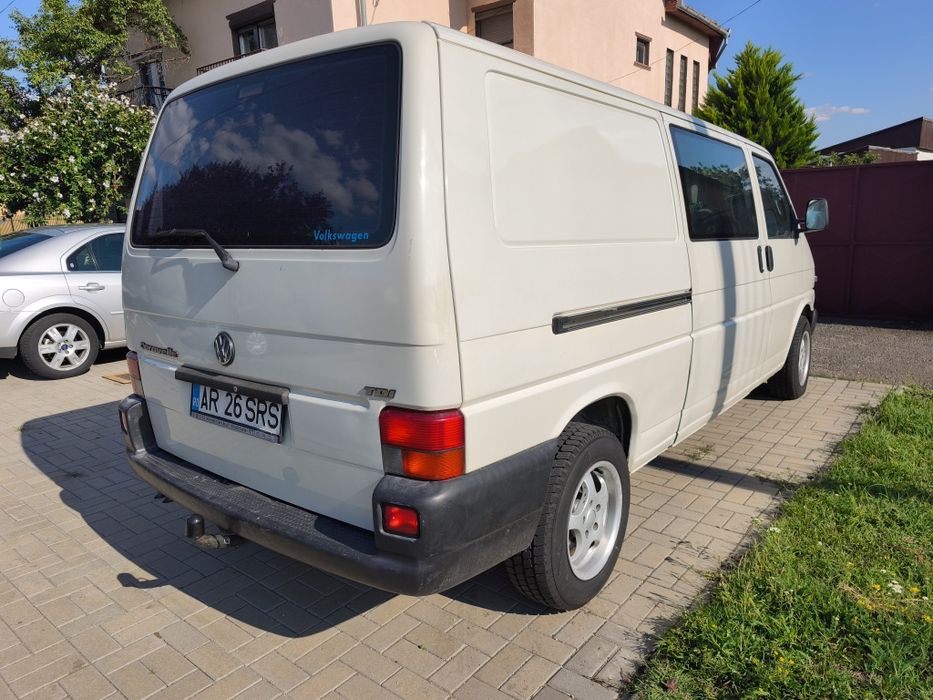 Volkswagen Transportrer  2.5 TDI ACV 102 cp 5 locuri Clima an 2002
