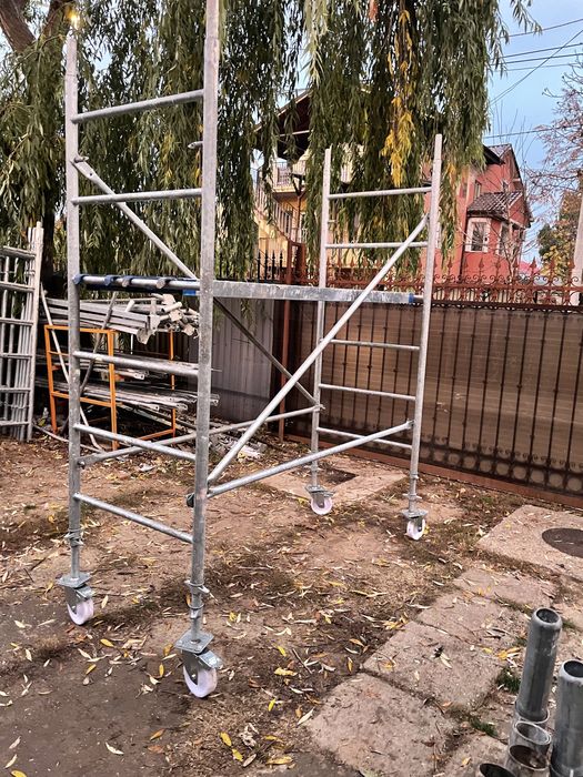 Schela mobile de inchiriat aluminiu Inchiriez schela de inchiria