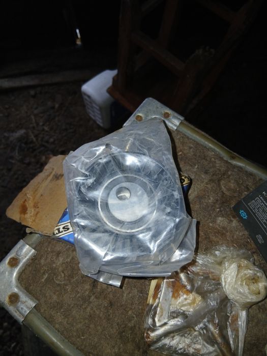 Автомобильные запчасти