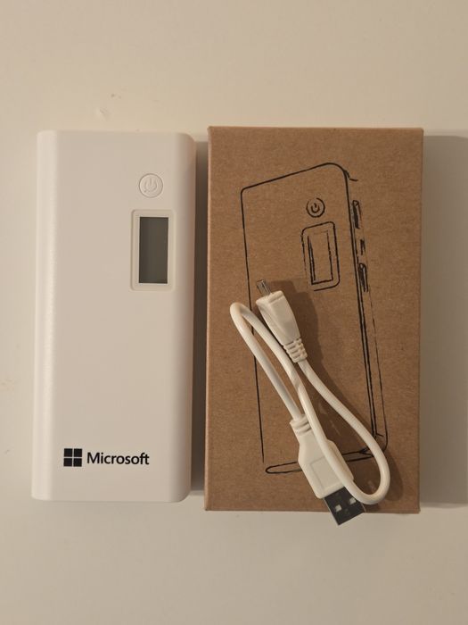 Baterie externa 10.000mAh, cablu USB, lanterna