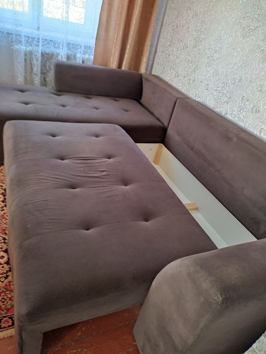 Диван угловой цвет. Темно-коричневый