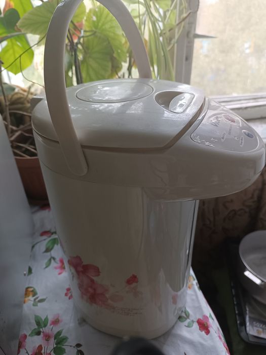 Термопот VITEK..