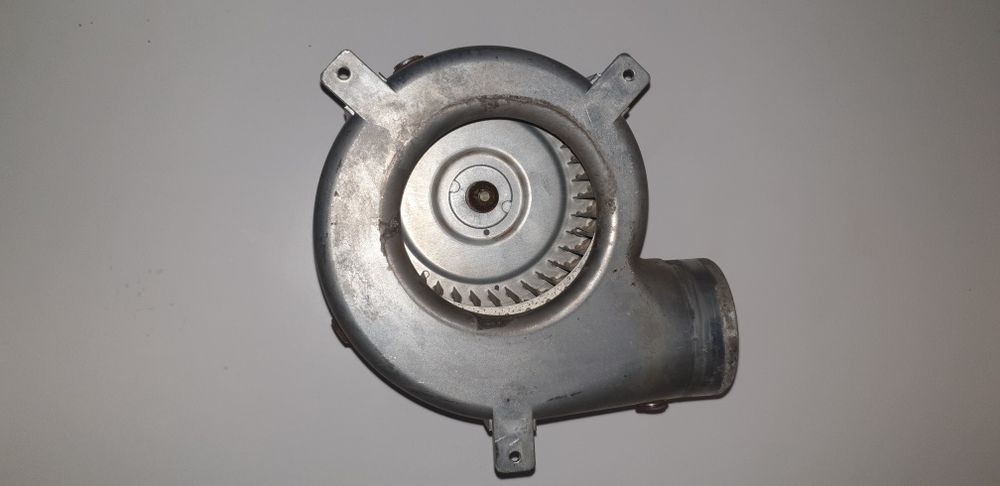 Ventilator 60 W Centrala termica Viessmann WH1B WH0A Wh06
